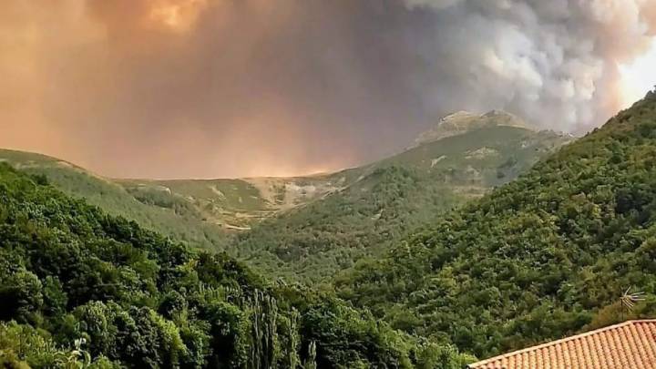 Aemet anuncia el fin de la ola de calor y una DANA en Galicia y León, abrasadas por los incendios