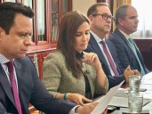 La foto: María Angélica Guerra llega al Senado, por la curul de Miguel Uribe