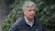Harold Mayne-Nicholls reúne firmas y confirma candidatura presidencial