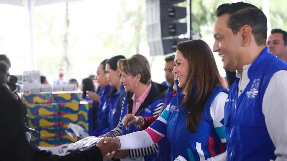 Tere Jiménez entrega más de 72 mil útiles, tenis y zapatos a estudiantes de nivel básico en Aguascalientes