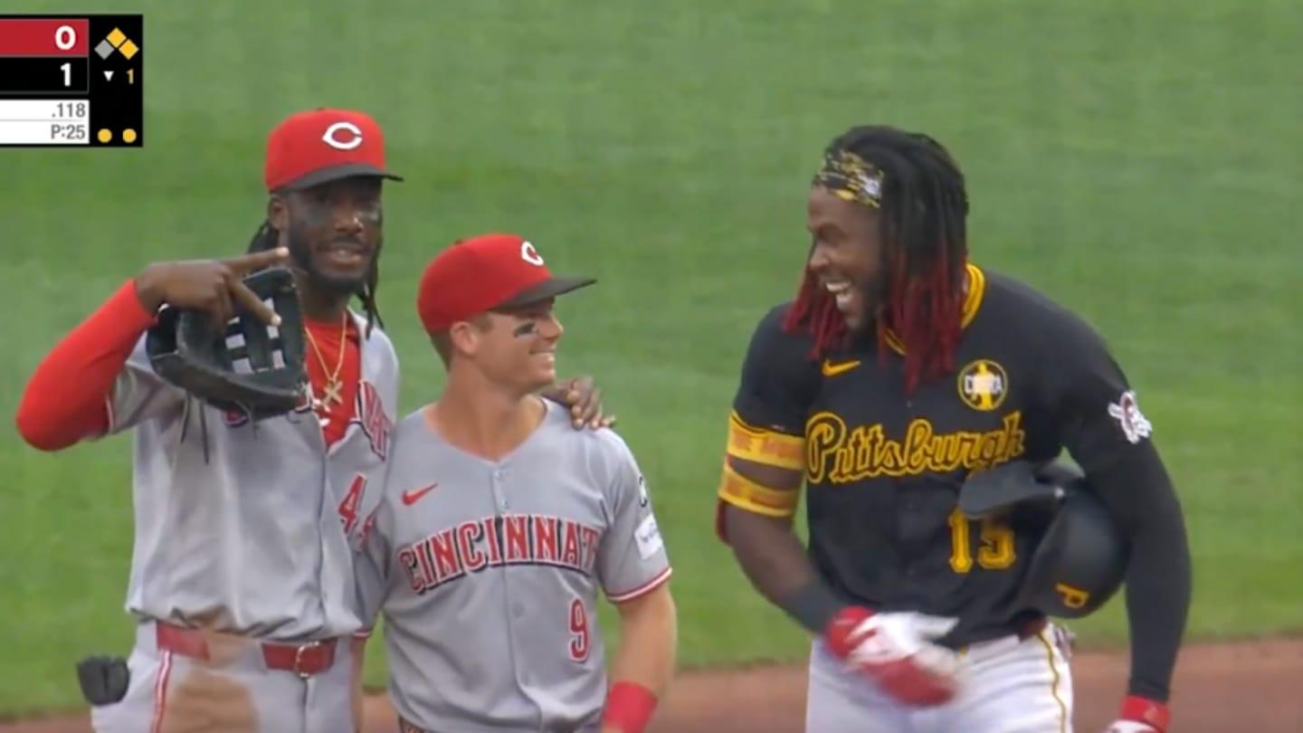 MLB's Tallest Young Stars Took a Photo Next to Much Shorter Infielder