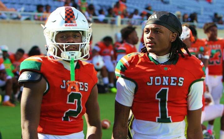 Jones opens 2025 No. 1 in Sentinel Preseason Coaches Super 16