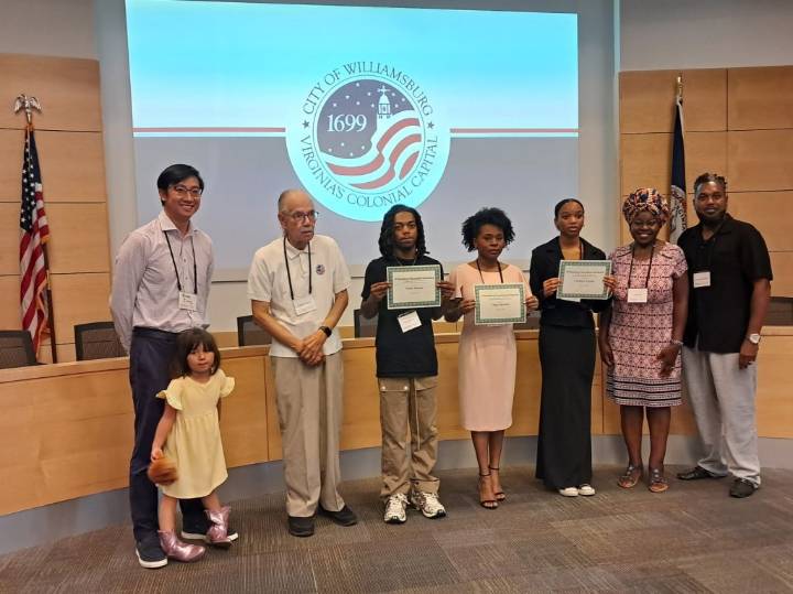Williamsburg celebrates 1st descendant scholarship recipients