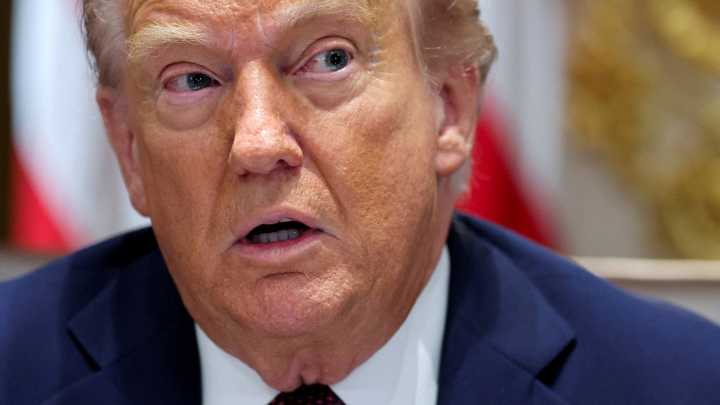 Corte Federal de Apelaciones Detiene Aplicación de Aranceles Globales de Trump