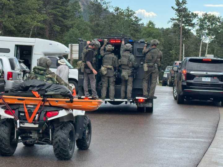 Colorado park ranger arrested; stabbing was “elaborate hoax,” sheriff says