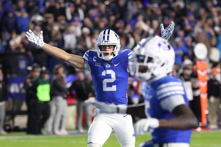 Deadspin | Freshman QB takes lead as BYU faces Portland State