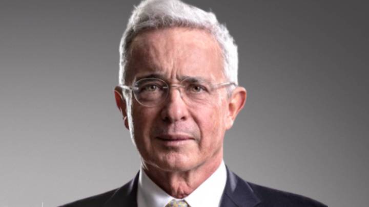 Expresidente Álvaro Uribe Vélez agradeció marchas por su libertad y pidió elegir un gobierno de transición 