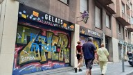 La CUP defiende la vandalización de la heladería que atiende en castellano: hay que "responder físicamente"