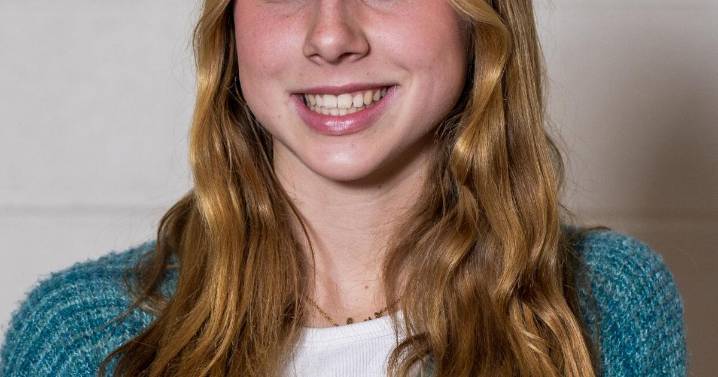 Girls track postseason: Musselman, Linicus led the way for Stonington