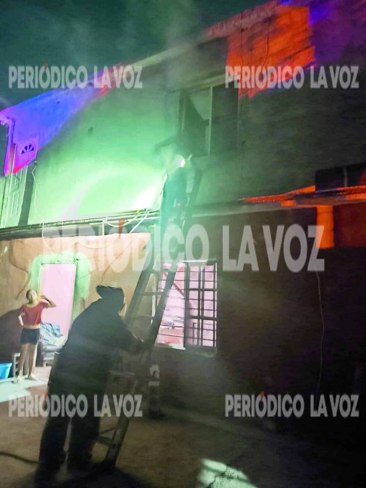 Incendio en vivienda de la colonia Industrial moviliza a Bomberos y Policía