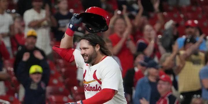 Burleson hits a game-ending homer as the Cardinals beat the Pirates