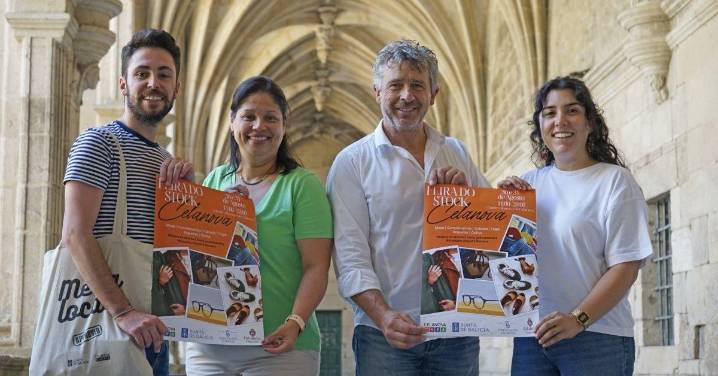 Cita estival con las compras en el claustro barroco del Monasterio de San Salvador de Celanova