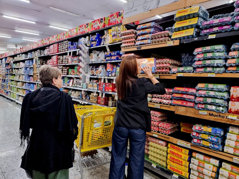 Colombia 12-month inflation 4.90% in July