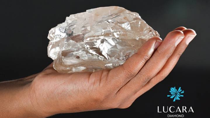 GIA's Tom Moses Examines the World's Second
