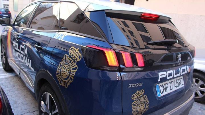 Detenida por apuñalar a su pareja y él por romperle una botella en la cara