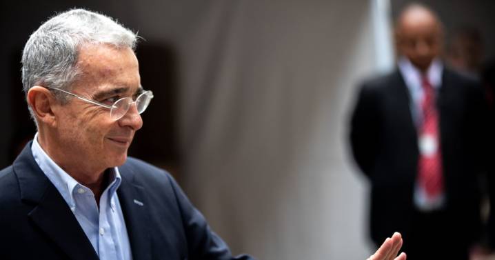 Condena de Uribe será un arma política de la izquierda y la derecha en Colombia para las elecciones