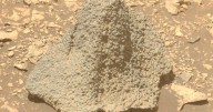 Mysterious ‘helmet’ spotted on Mars
