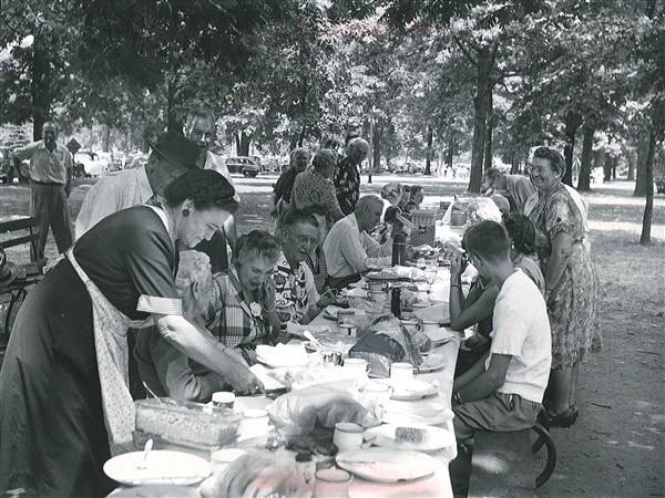 Monday Memories: East Side pioneer family held first reunion in 1897