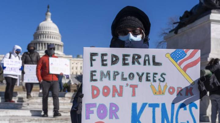 Por qué es preocupante que Trump despida a la funcionaria encargada de estadísticas laborales tras la publicación de malos datos de creación de empleos