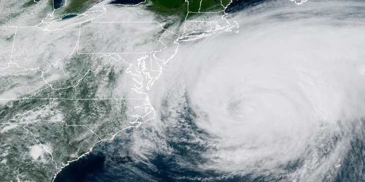 Hurricane Erin slams coastal Carolinas, Virginia with winds, waves, rip currents