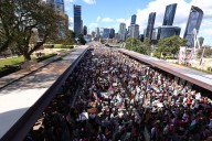 Miles de personas participan en manifestaciones pro