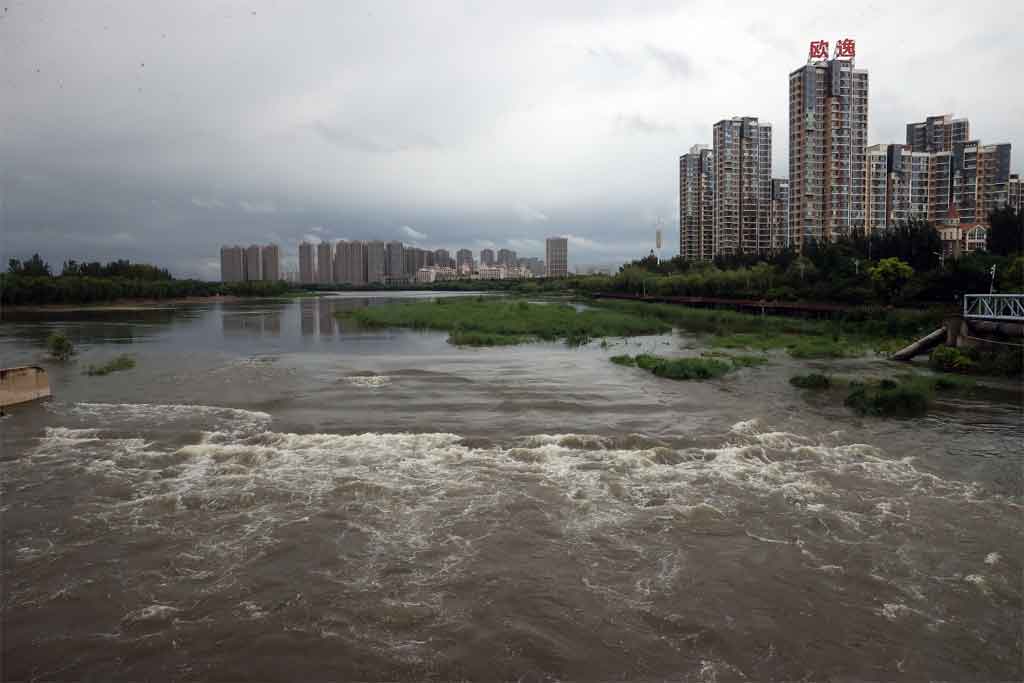 China en alerta ante situación meteorológica en varias regiones