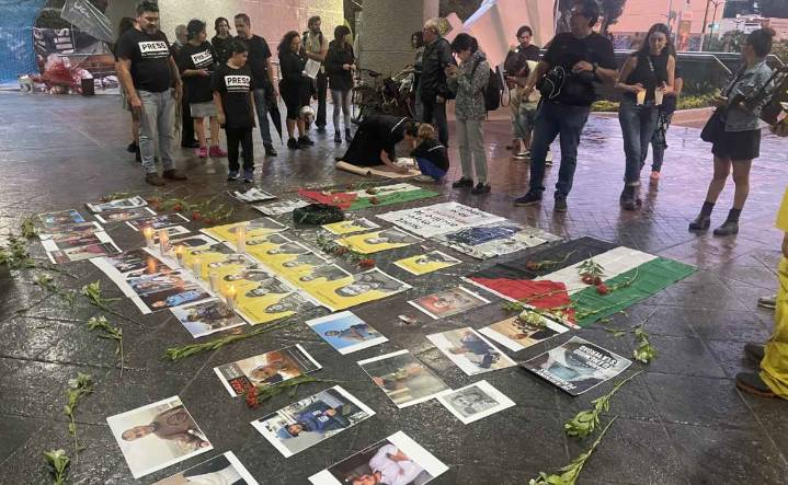 Protestan en Guadalajara por asesinato de periodistas en Gaza; llaman a no normalizar la guerra