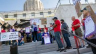 Oregon’s special session stumbles on first day, as House waits for enough people
