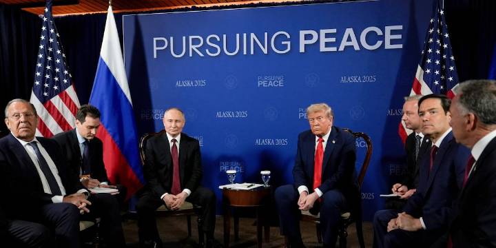 US envoy says Putin agreed to security protections for Ukraine as part Trump summit