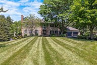 House of the Week: Family wanted a home with a pool during the pandemic. This Manlius Colonial was perfect.