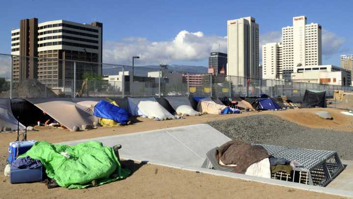 Trump plan to institutionalize unhoused raises effectiveness concerns