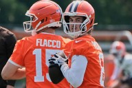 Kenny Pickett deja Cleveland Browns y se va Las Vegas Raiders; ¿Buenas noticias para Shedeur Sanders?