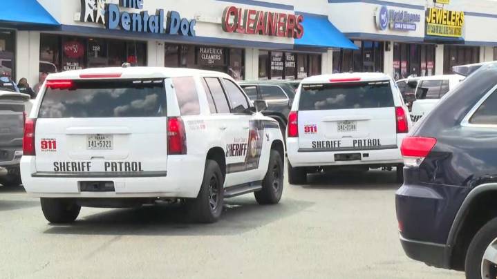 Nearly two dozen arrested at illegal gambling operation in San Antonio