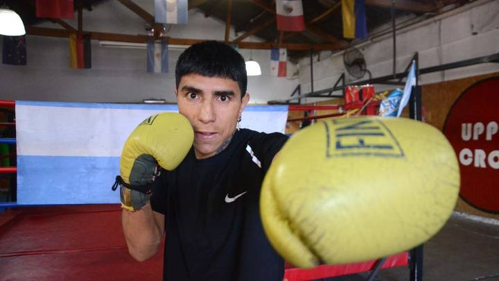 De la calle al ring: la historia del boxeador neuquino que va por la gloria