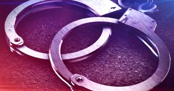 Man arrested on battery and robbery charges in Du Quoin