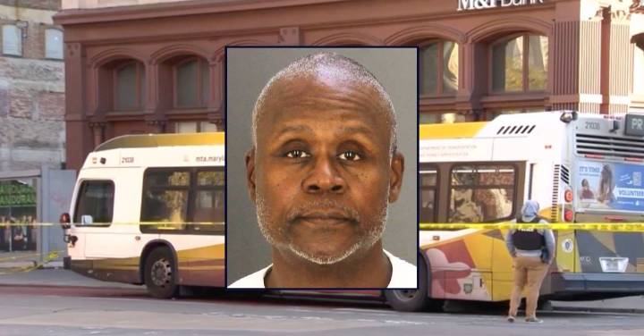 Man killed bus passenger who bumped into him and refused to say 'excuse me'