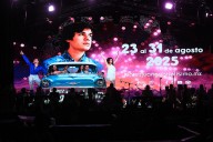 Homenaje al cantante Juan Gabriel reúne a fans mexicanos y extranjeros en Ciudad Juárez