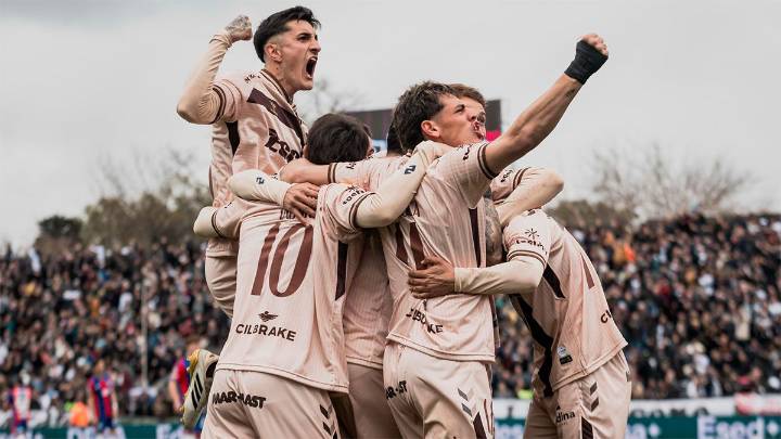 Platense sumó su primer triunfo en el Torneo Clausura al imponerse ante San Lorenzo