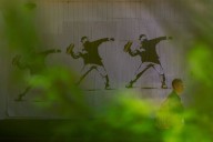 US downgrades charge against man who threw sandwich at federal agent