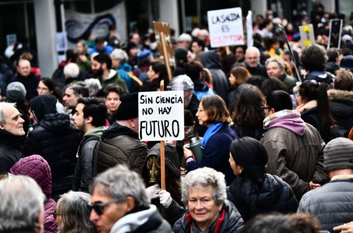 Del fondo del mar al ajuste: se espera un recorte del 50 % en ingresos a Conicet
