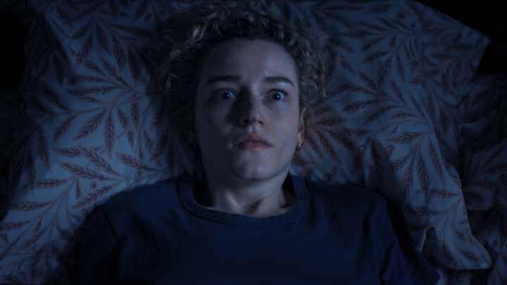 Weapons Review: The Most Twisted Studio Movie of the Year