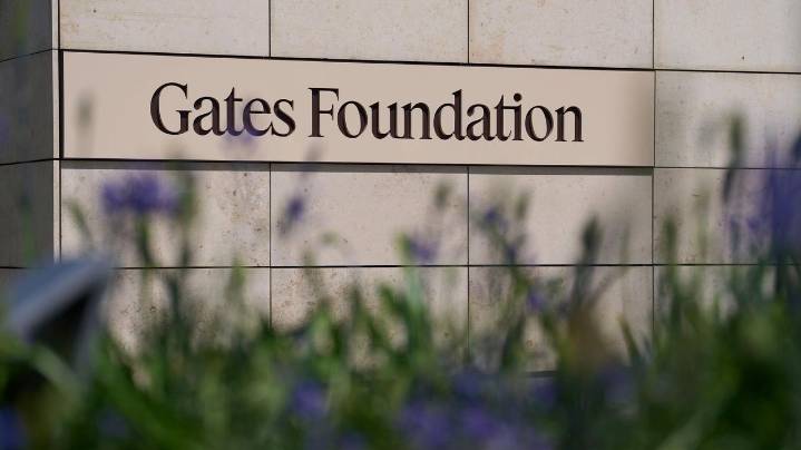 A $2.5 billion pledge makes women's health a priority in Gates Foundation spend