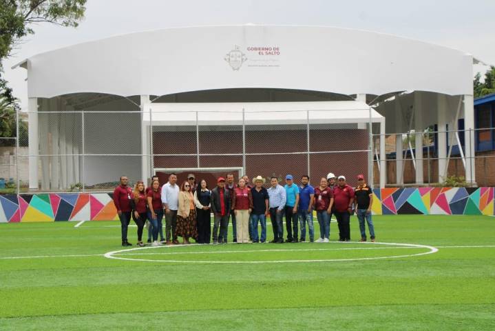 Entregan primera etapa de la Unidad Deportiva de Las Pintas