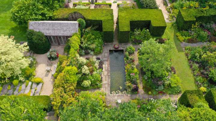 'Four extraordinary private gardens' open to public for one day only
