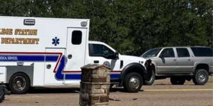 Three injured in golf cart collision in south Brazos County