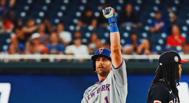 Mendoza y sus Mets ganan primer duelo de mánagers venezolanos en Grandes Ligas