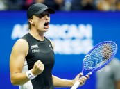 No. 2 Iga Swiatek shakes off rough start to make US Open Round of 16