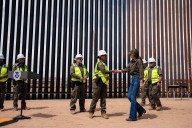 Trump ordena pintar de negro el muro fronterizo con México
