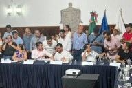 ¡Entre gritos irrespetuosos! Inicia Sesión de Ayuntamiento