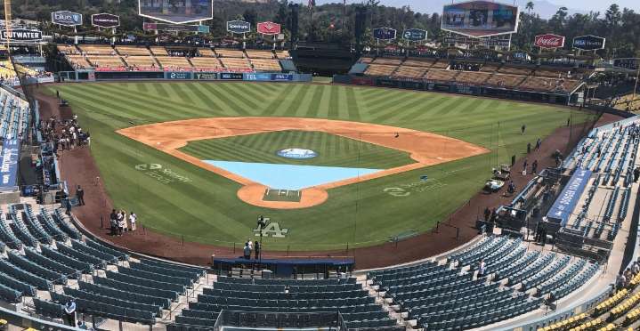Dodgers vs. Blue Jays game III chat